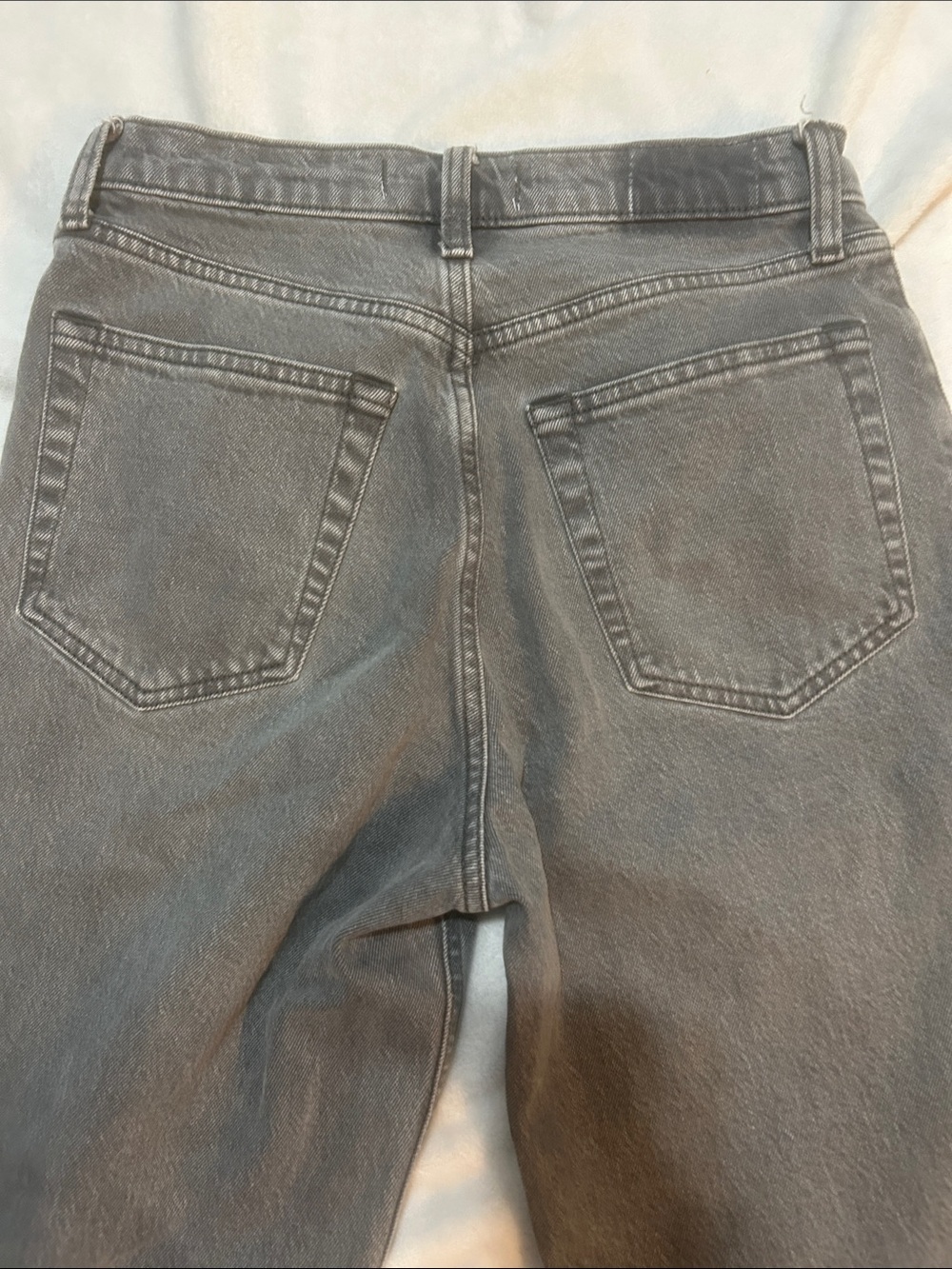 Abercrombie & Fitch Women's Jeans 90s Straight Ultra High Rise Grey 27 Short - Picture 7 of 8